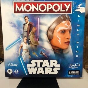 Monopoly Star Wars Light Side Edition. New in box